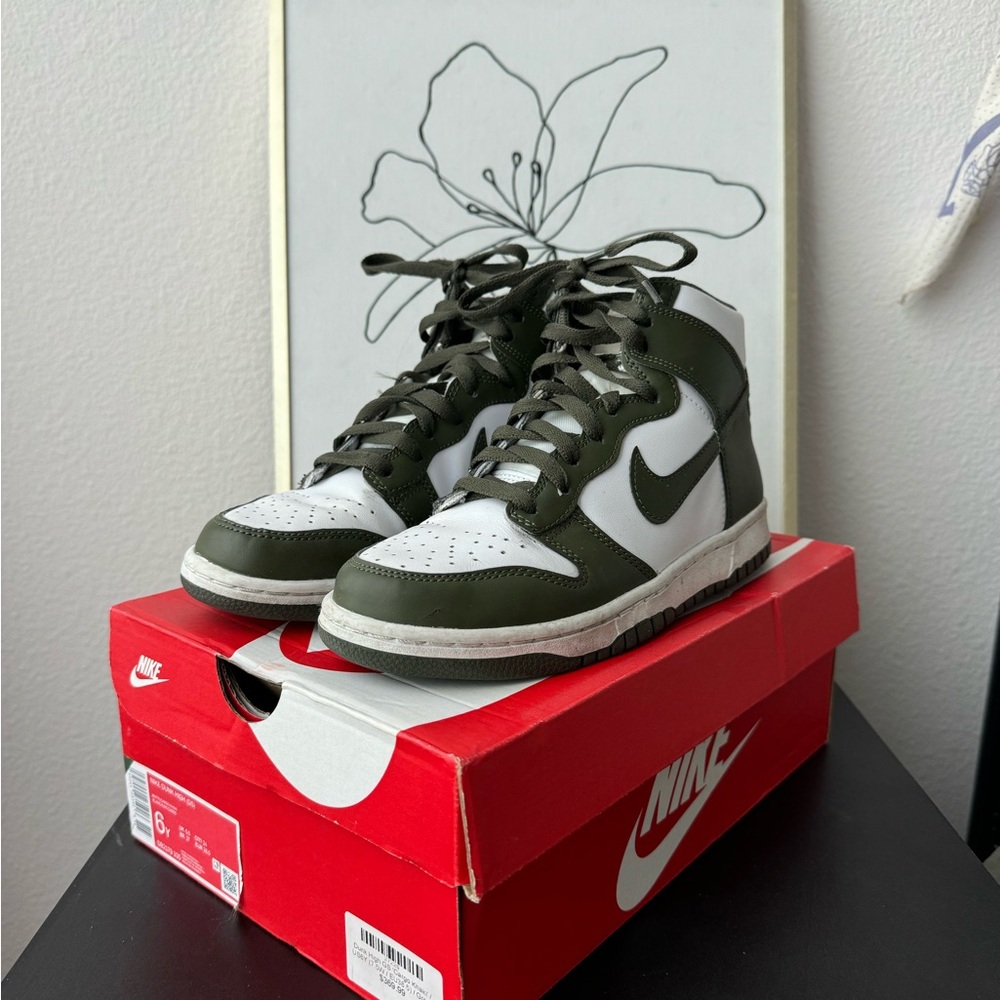 Nike Dunk High - White/Khaki